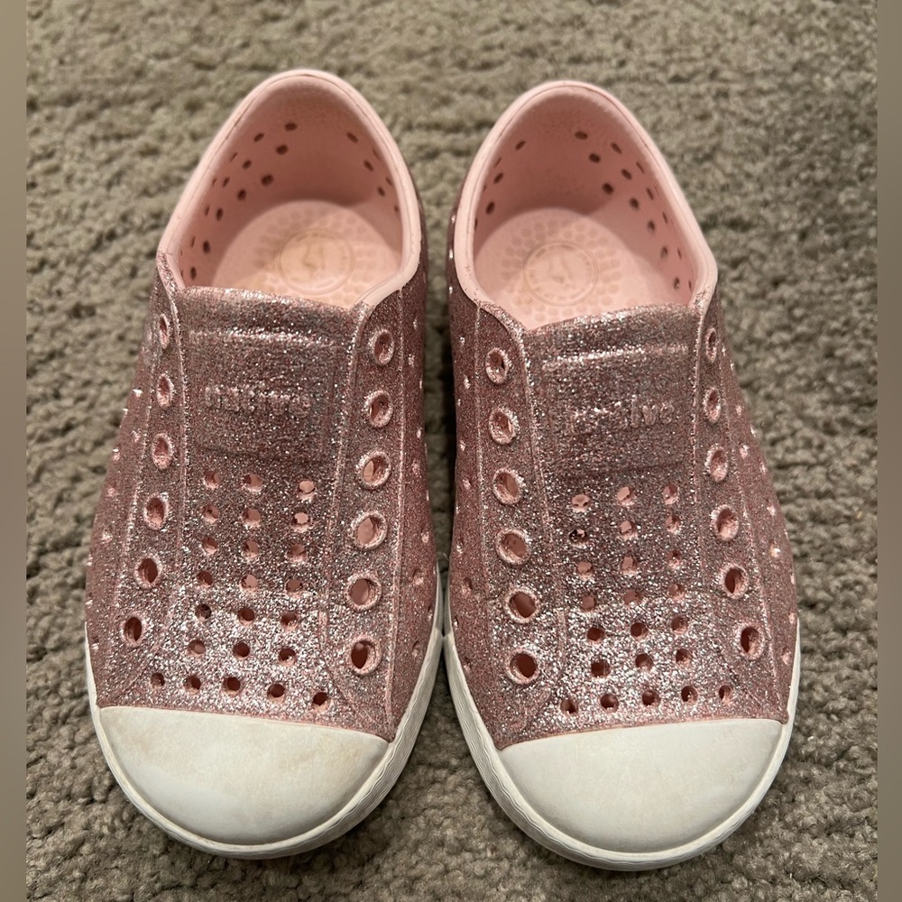 Native Jefferson Bling Pink Sparkle Shoes C7